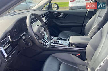Внедорожник / Кроссовер Audi Q7 2020 в 