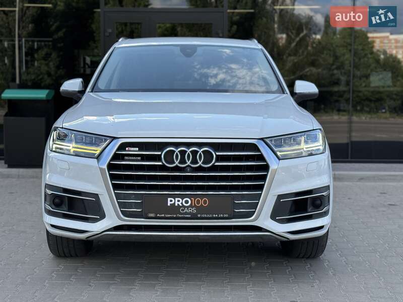 Внедорожник / Кроссовер Audi Q7 2016 в Киеве