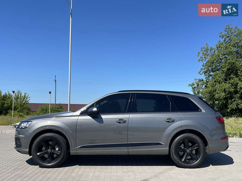Внедорожник / Кроссовер Audi Q7 2018 в Виннице