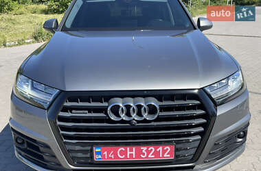 Внедорожник / Кроссовер Audi Q7 2018 в 