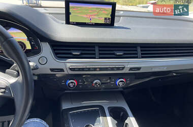 Внедорожник / Кроссовер Audi Q7 2018 в 
