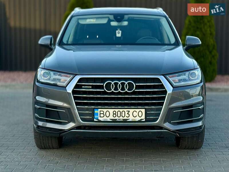 Позашляховик / Кросовер Audi Q7 2016 в Тернополі