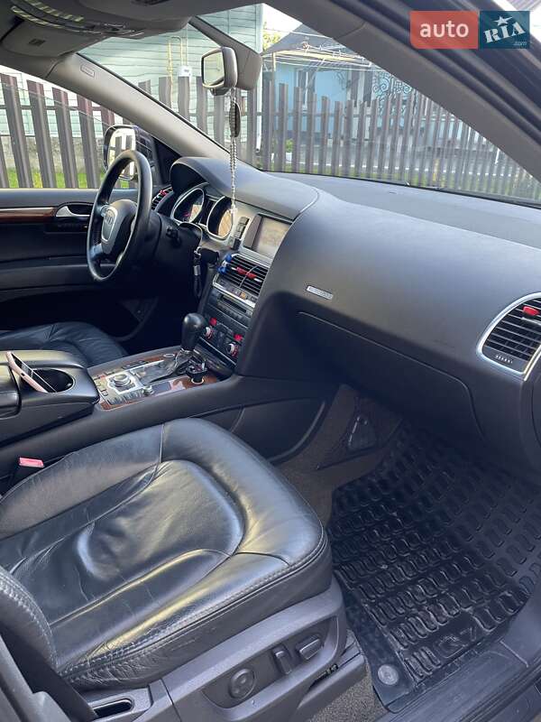Внедорожник / Кроссовер Audi Q7 2007 в Калуше