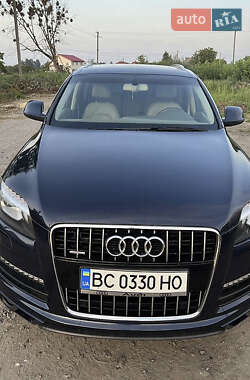 Внедорожник / Кроссовер Audi Q7 2013 в 