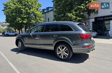 Внедорожник / Кроссовер Audi Q7 2012 в 