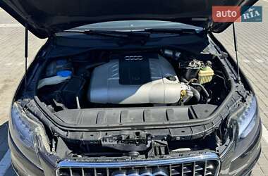 Внедорожник / Кроссовер Audi Q7 2007 в 