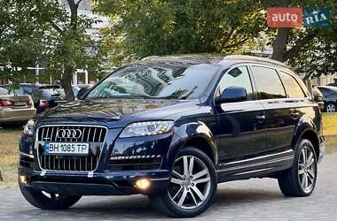 Позашляховик / Кросовер Audi Q7 2012 в 