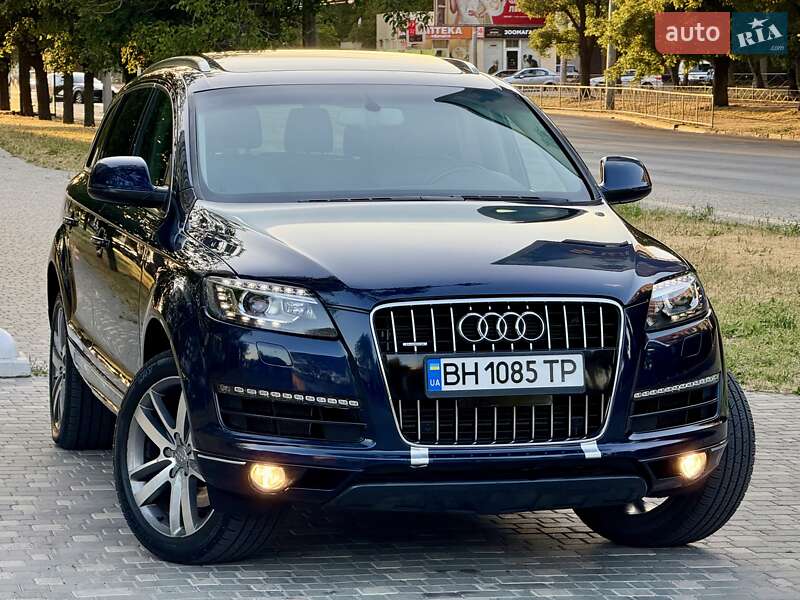 Внедорожник / Кроссовер Audi Q7 2012 в Одессе