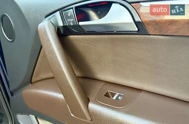 Позашляховик / Кросовер Audi Q7 2012 в 