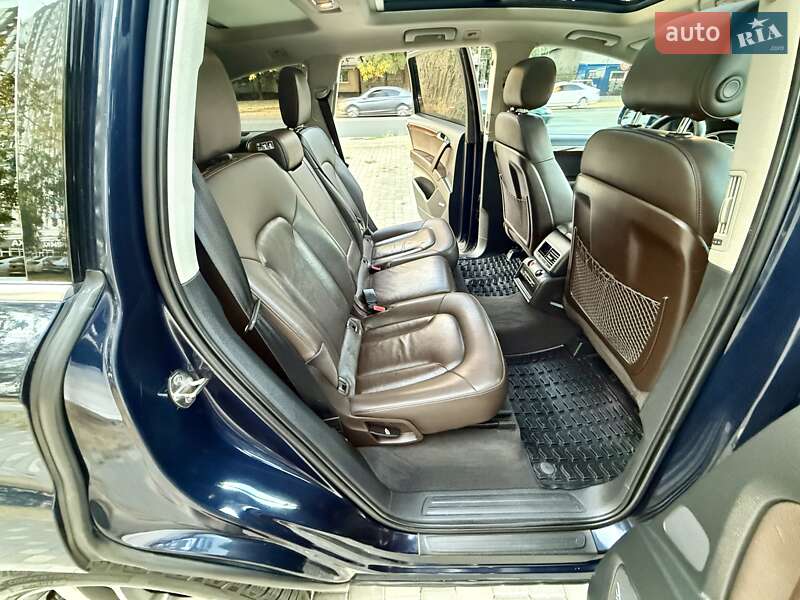 Внедорожник / Кроссовер Audi Q7 2012 в Одессе