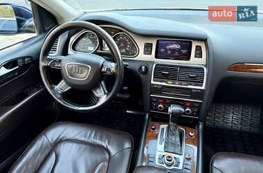 Позашляховик / Кросовер Audi Q7 2012 в 