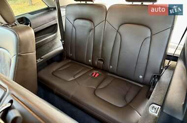 Позашляховик / Кросовер Audi Q7 2012 в 