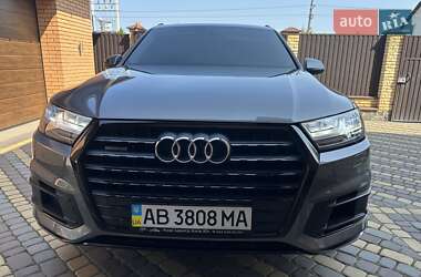 Внедорожник / Кроссовер Audi Q7 2017 в 