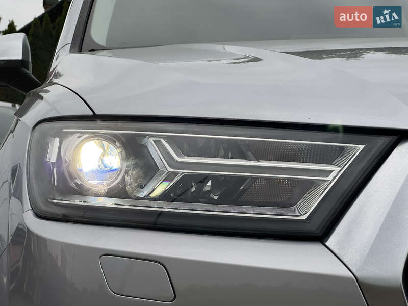Внедорожник / Кроссовер Audi Q7 2017 в Стрые