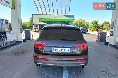 Внедорожник / Кроссовер Audi Q7 2014 в 
