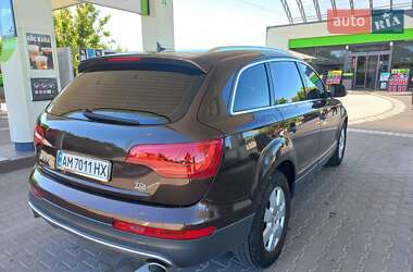 Внедорожник / Кроссовер Audi Q7 2014 в 