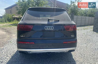 Внедорожник / Кроссовер Audi Q7 2017 в 