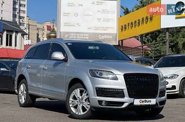 Внедорожник / Кроссовер Audi Q7 2009 в 