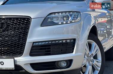 Внедорожник / Кроссовер Audi Q7 2009 в 