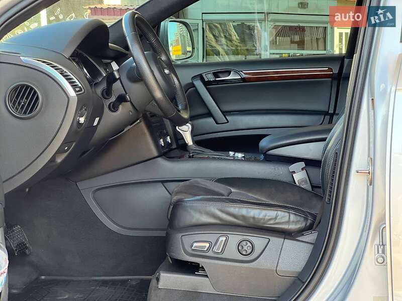 Внедорожник / Кроссовер Audi Q7 2009 в Одессе