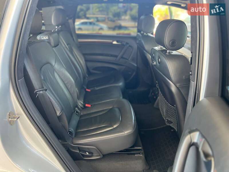 Внедорожник / Кроссовер Audi Q7 2009 в Одессе