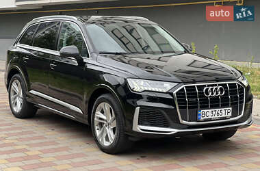 Внедорожник / Кроссовер Audi Q7 2019 в 