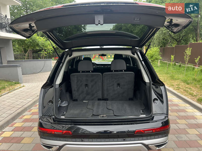 Внедорожник / Кроссовер Audi Q7 2019 в Львове