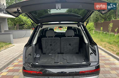 Внедорожник / Кроссовер Audi Q7 2019 в 
