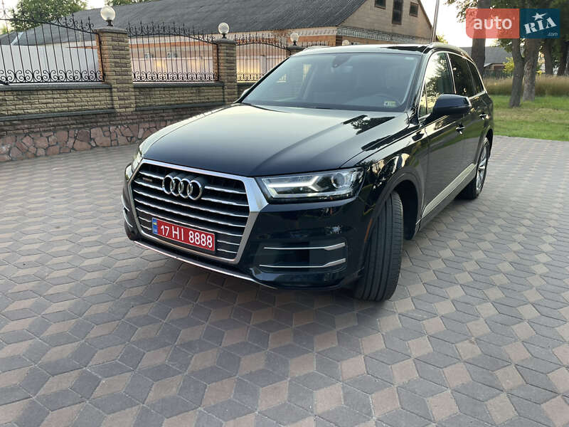Внедорожник / Кроссовер Audi Q7 2016 в Лубнах