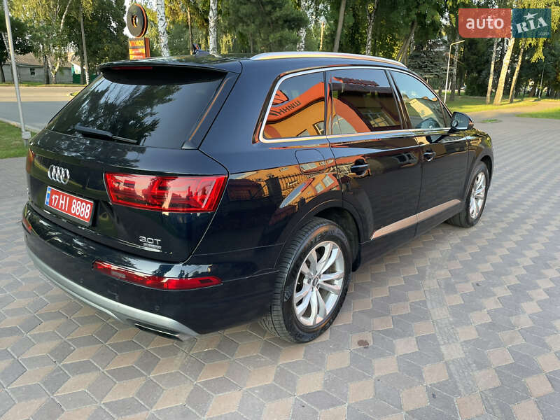 Внедорожник / Кроссовер Audi Q7 2016 в Лубнах