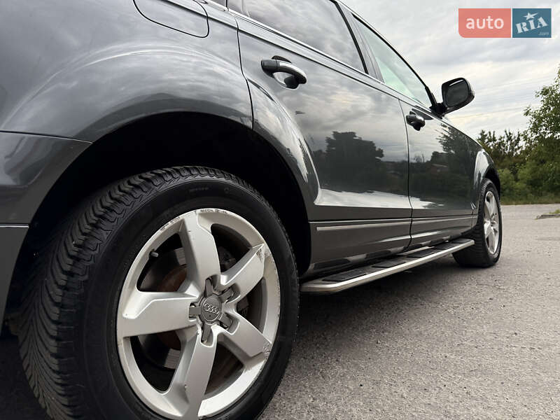 Внедорожник / Кроссовер Audi Q7 2013 в Кременце