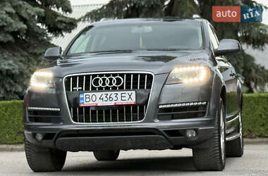 Позашляховик / Кросовер Audi Q7 2013 в 