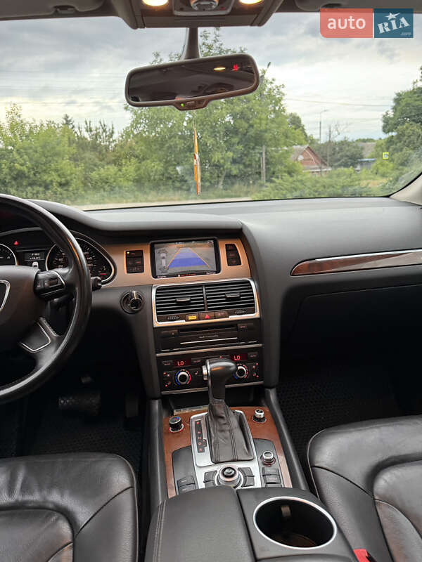 Внедорожник / Кроссовер Audi Q7 2013 в Кременце