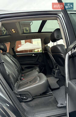Позашляховик / Кросовер Audi Q7 2013 в 