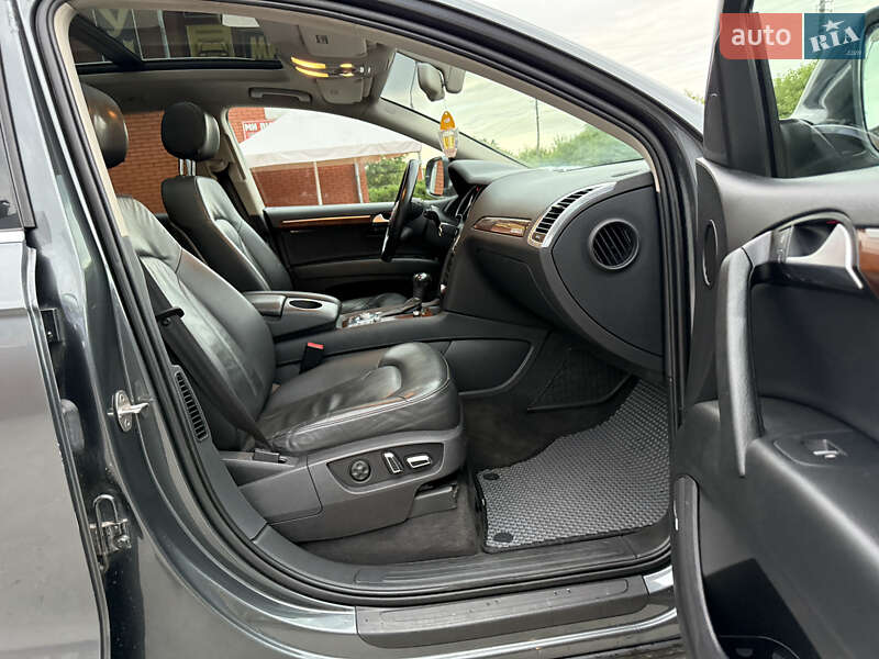 Внедорожник / Кроссовер Audi Q7 2013 в Кременце