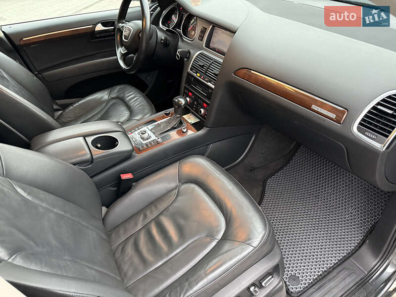Внедорожник / Кроссовер Audi Q7 2013 в Кременце