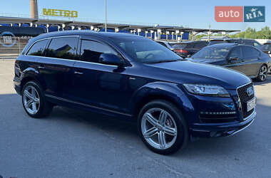 Внедорожник / Кроссовер Audi Q7 2010 в 