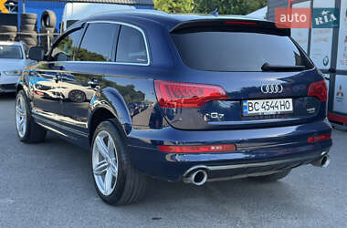 Внедорожник / Кроссовер Audi Q7 2010 в 