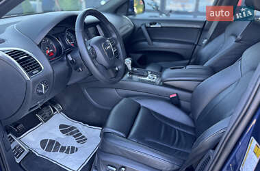 Внедорожник / Кроссовер Audi Q7 2010 в 