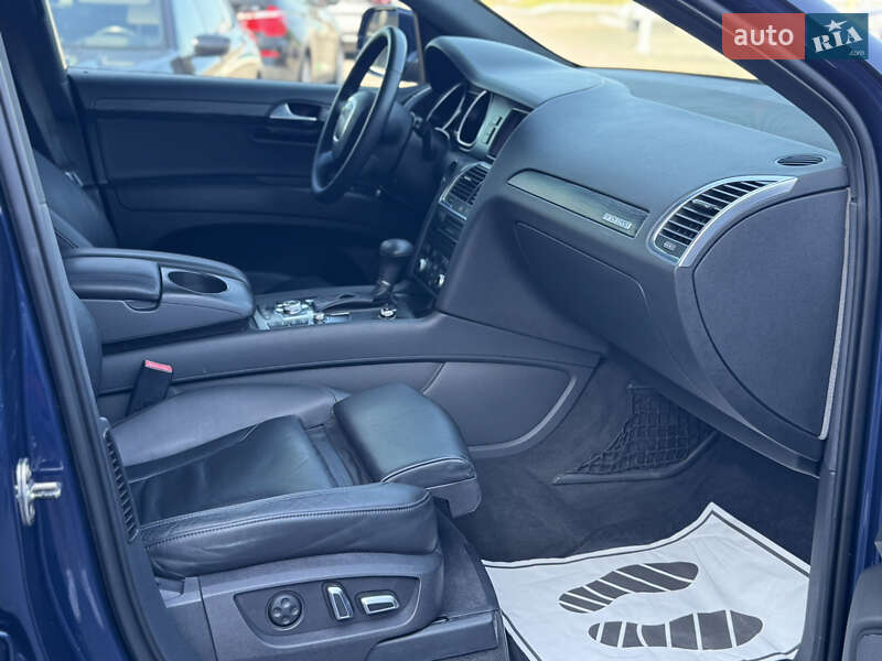 Позашляховик / Кросовер Audi Q7 2010 в Львові