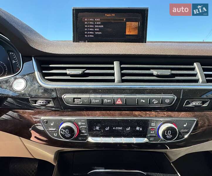 Внедорожник / Кроссовер Audi Q7 2017 в Львове