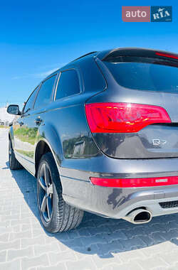 Внедорожник / Кроссовер Audi Q7 2014 в 