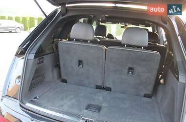Позашляховик / Кросовер Audi Q7 2016 в 
