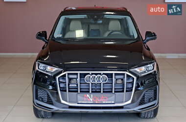 Внедорожник / Кроссовер Audi Q7 2021 в 