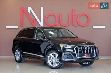 Внедорожник / Кроссовер Audi Q7 2021 в 