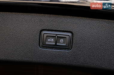 Внедорожник / Кроссовер Audi Q7 2021 в 