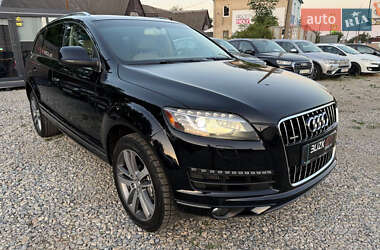 Внедорожник / Кроссовер Audi Q7 2015 в 