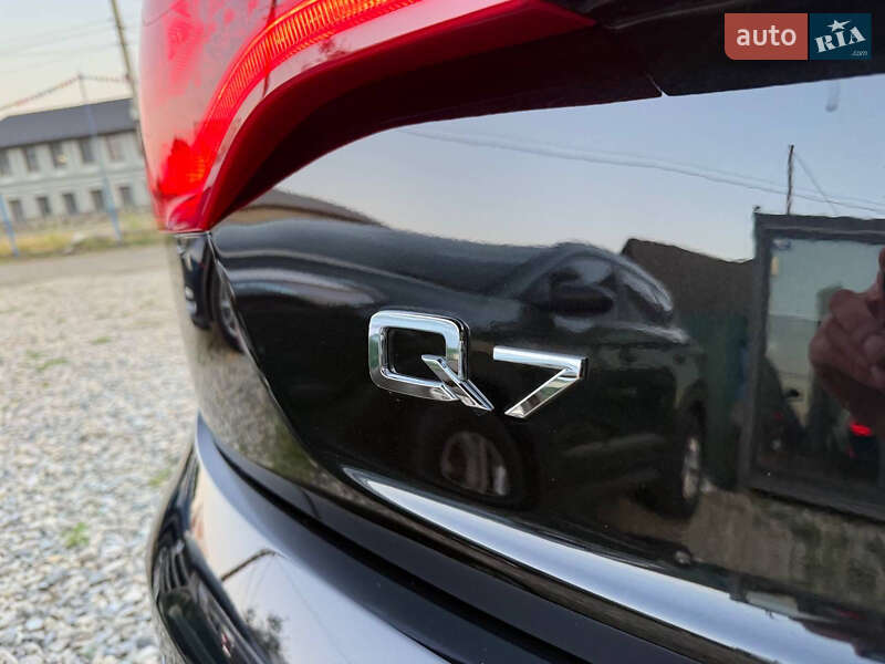 Внедорожник / Кроссовер Audi Q7 2015 в Коломые
