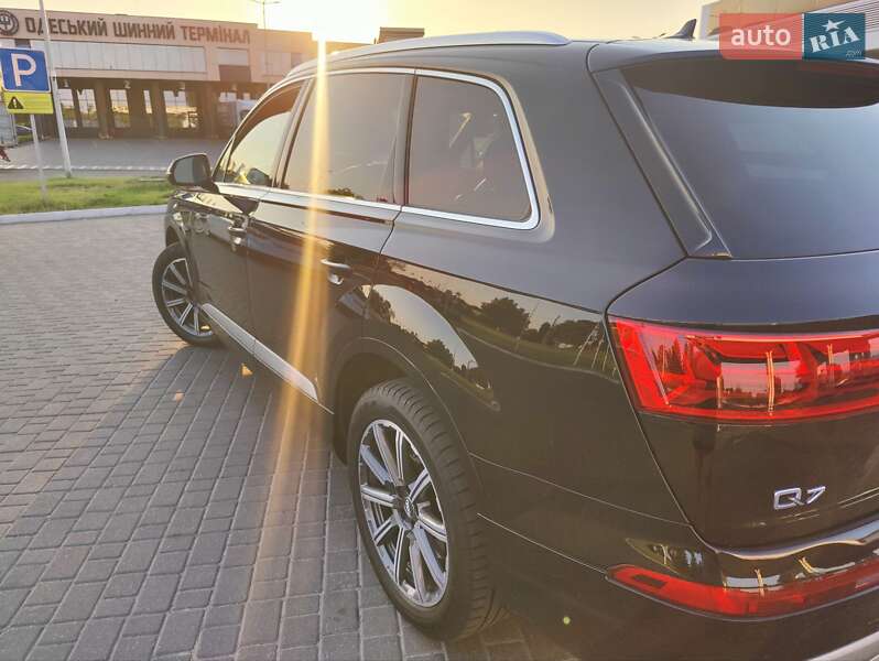 Внедорожник / Кроссовер Audi Q7 2016 в Одессе