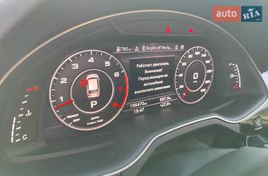 Внедорожник / Кроссовер Audi Q7 2016 в 